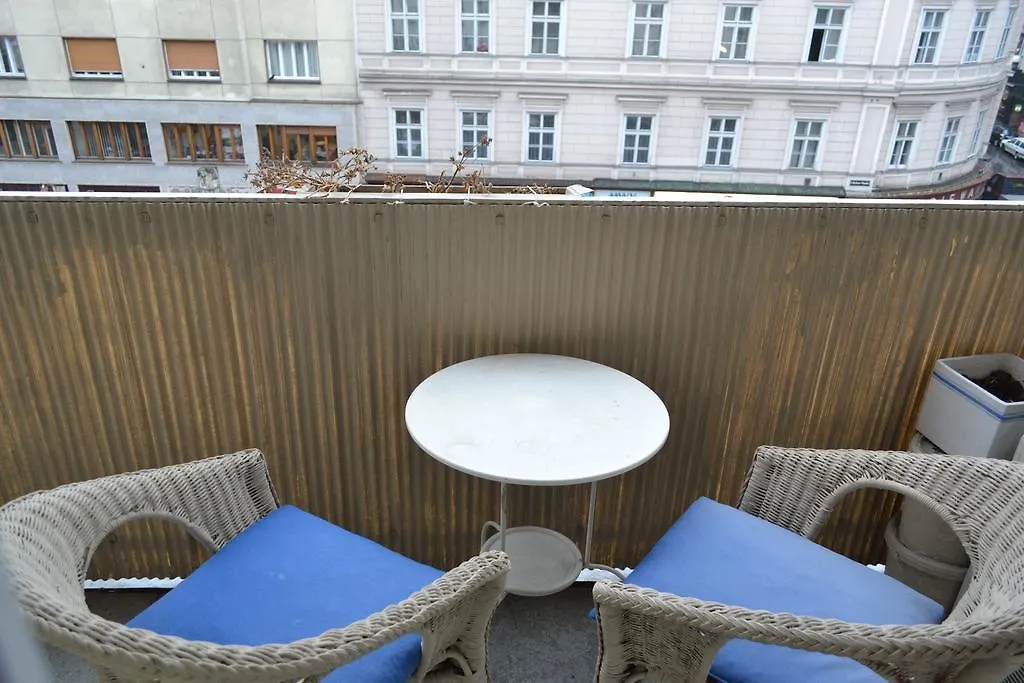 Goldfisch Apartment Hoher Markt Vienna 0*,  Austria