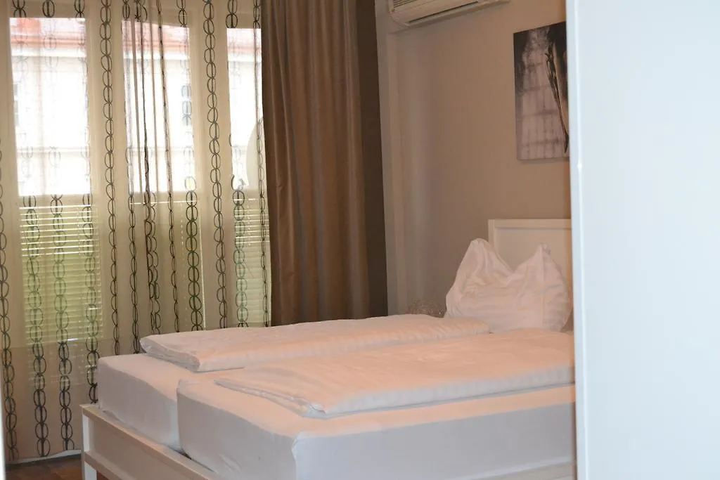 Goldfisch Apartment Hoher Markt Vienna