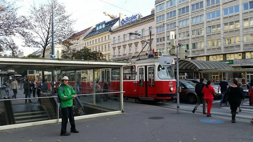 Goldfisch Apartment Hoher Markt Vienna